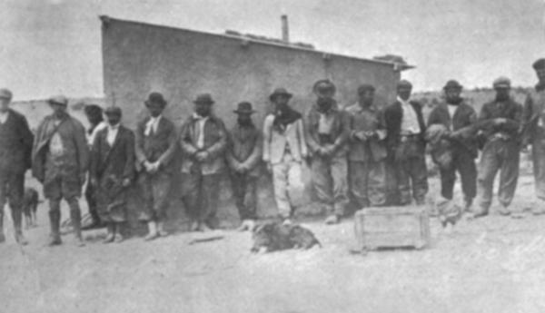 Strikers from Antonio Soto's column, captured by Varela's troops.