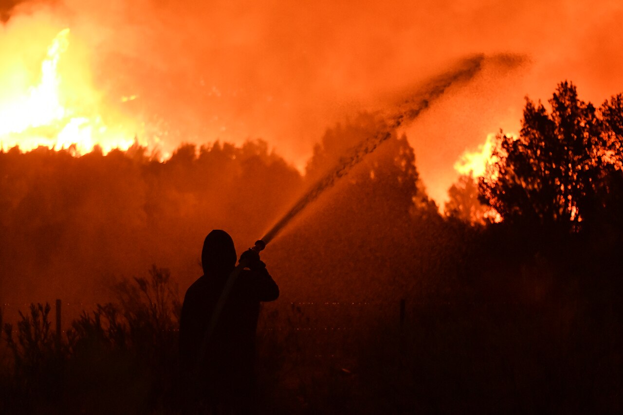 Patagonia Wildfires: Causes, Impacts & Solutions